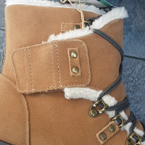 EARTH ANKLE BOOTIES NWT - Picture 6 of 9